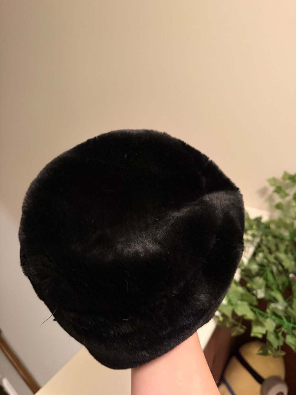 Turtle Fur Black Faux Fur Winter Hat Pillbox Bucket Hat Made in USA - Picture 4 of 8